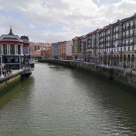 Suite Bilbao Arena Con Plaza De Garaje 外观 照片