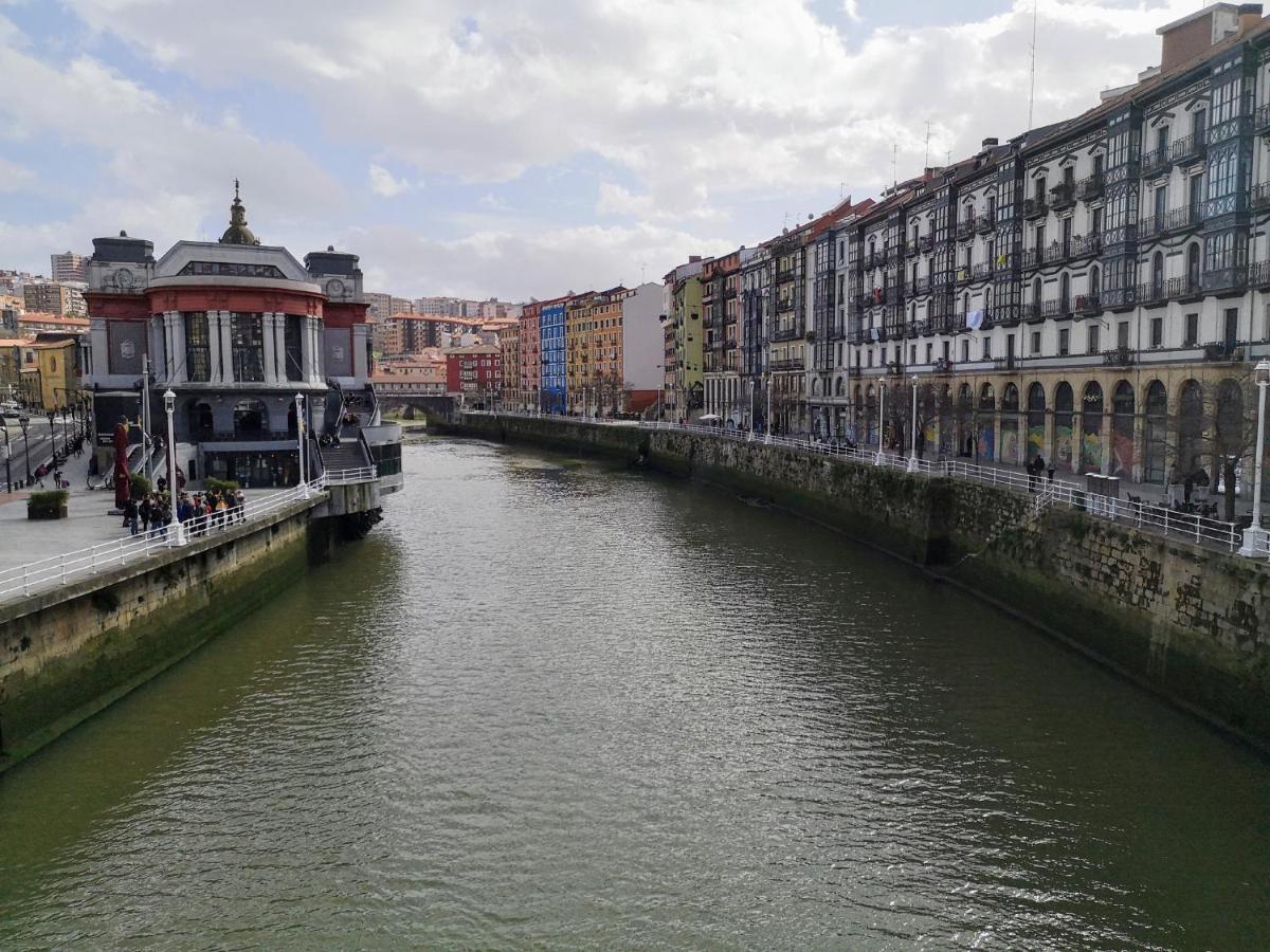 Suite Bilbao Arena Con Plaza De Garaje 外观 照片