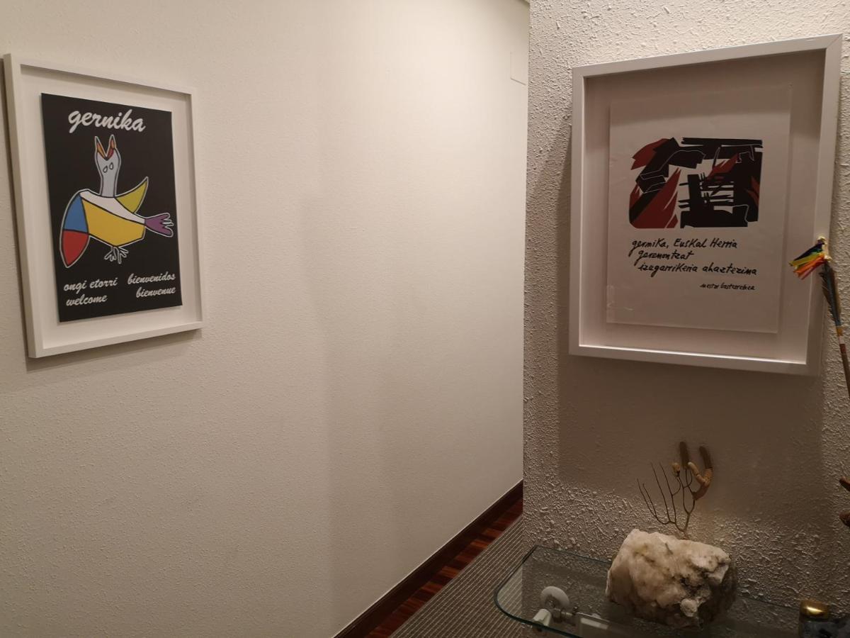 Suite Bilbao Arena Con Plaza De Garaje 外观 照片