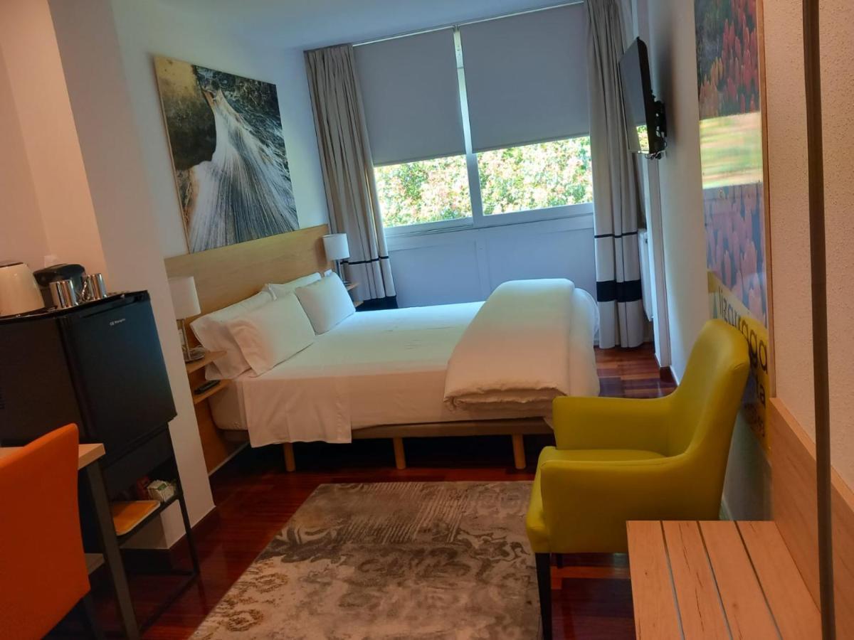 Suite Bilbao Arena Con Plaza De Garaje 外观 照片